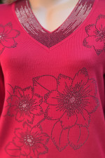 Жіночий ошатний светр у великих розмірах