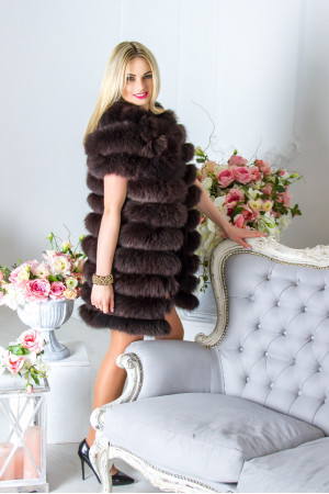 Жилет из меха хвоста песца-foto6