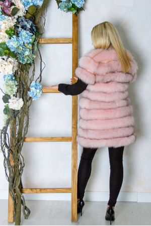 Жилет из меха хвоста песца-foto3